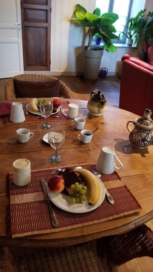 Chambres Et Gite Dans Un Lieu Calme Et Champetre Gourge Les Grippeaux Proche Parthenay エクステリア 写真
